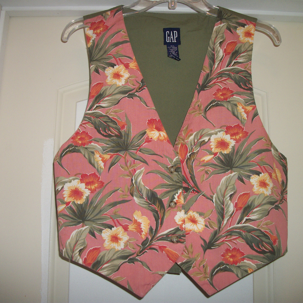 RETRO COTTAGECORE LOOK GAP FLORALS VESTM LG